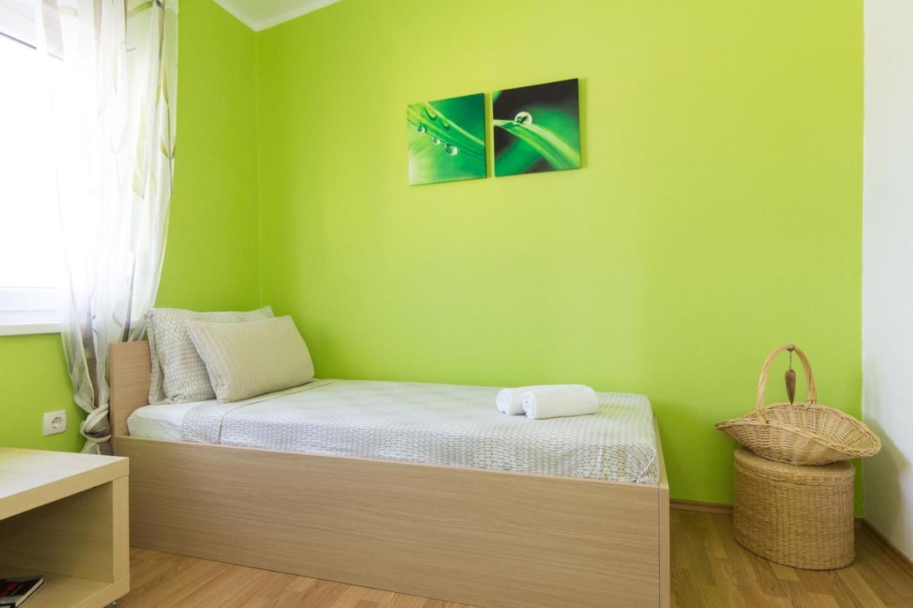 מאלינסקה Apartments Adrijana מראה חיצוני תמונה