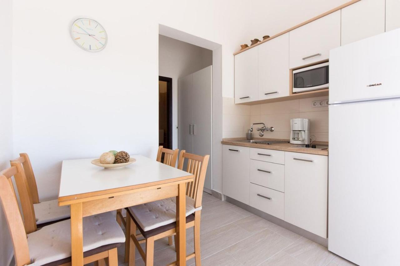 מאלינסקה Apartments Adrijana מראה חיצוני תמונה