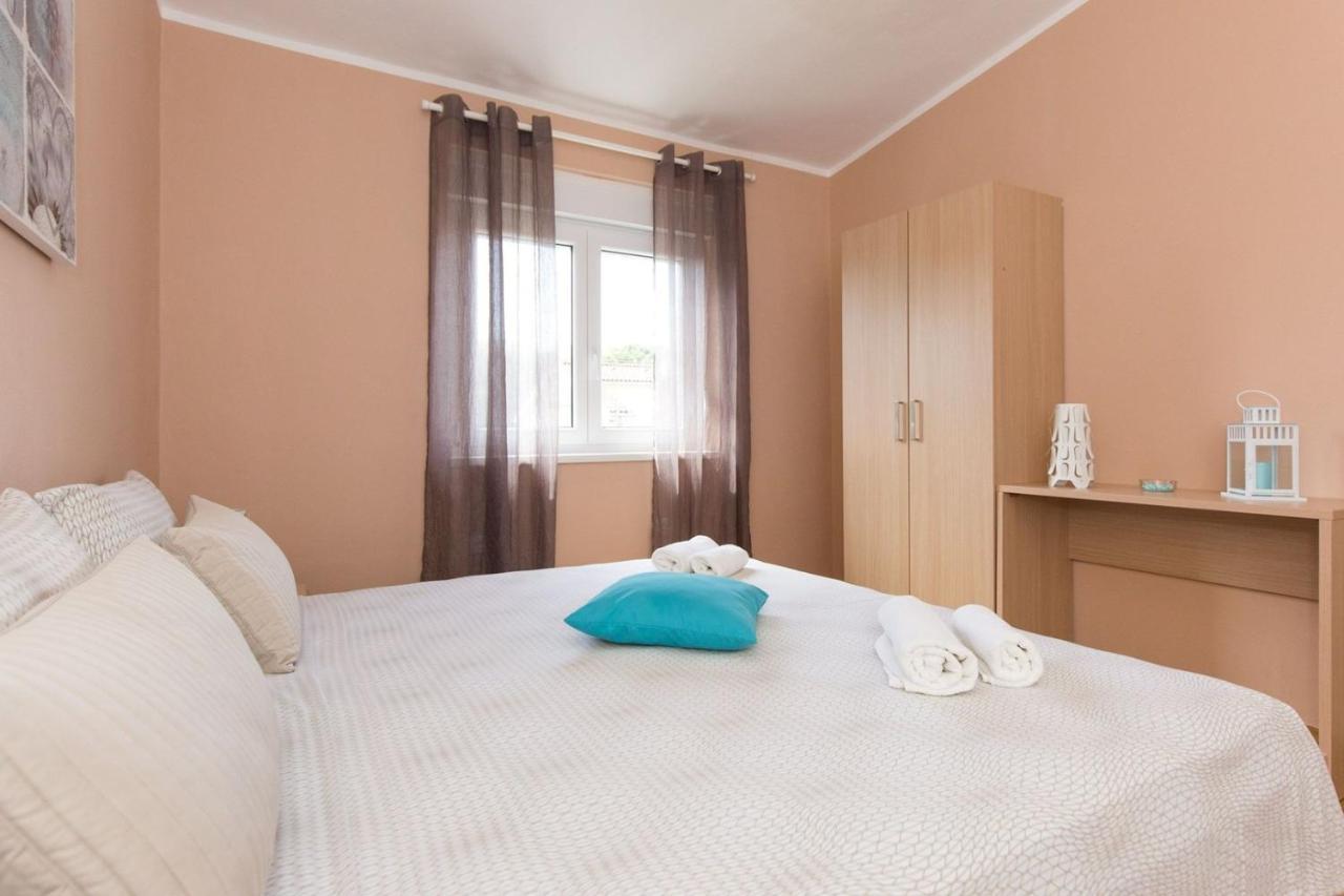מאלינסקה Apartments Adrijana מראה חיצוני תמונה